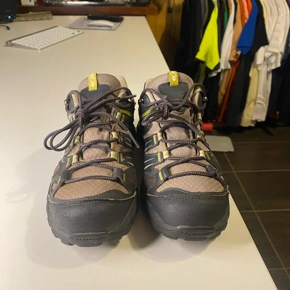 Women's Salomon Contagrip Gore-Tex Athletic Hiking Shoes Brown & Black Size 8 - Picture 3 of 9